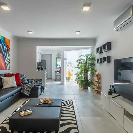 Salgados 2-Bedroom Apartment - 900M From The Beach - Wifi Guia  Exterior photo