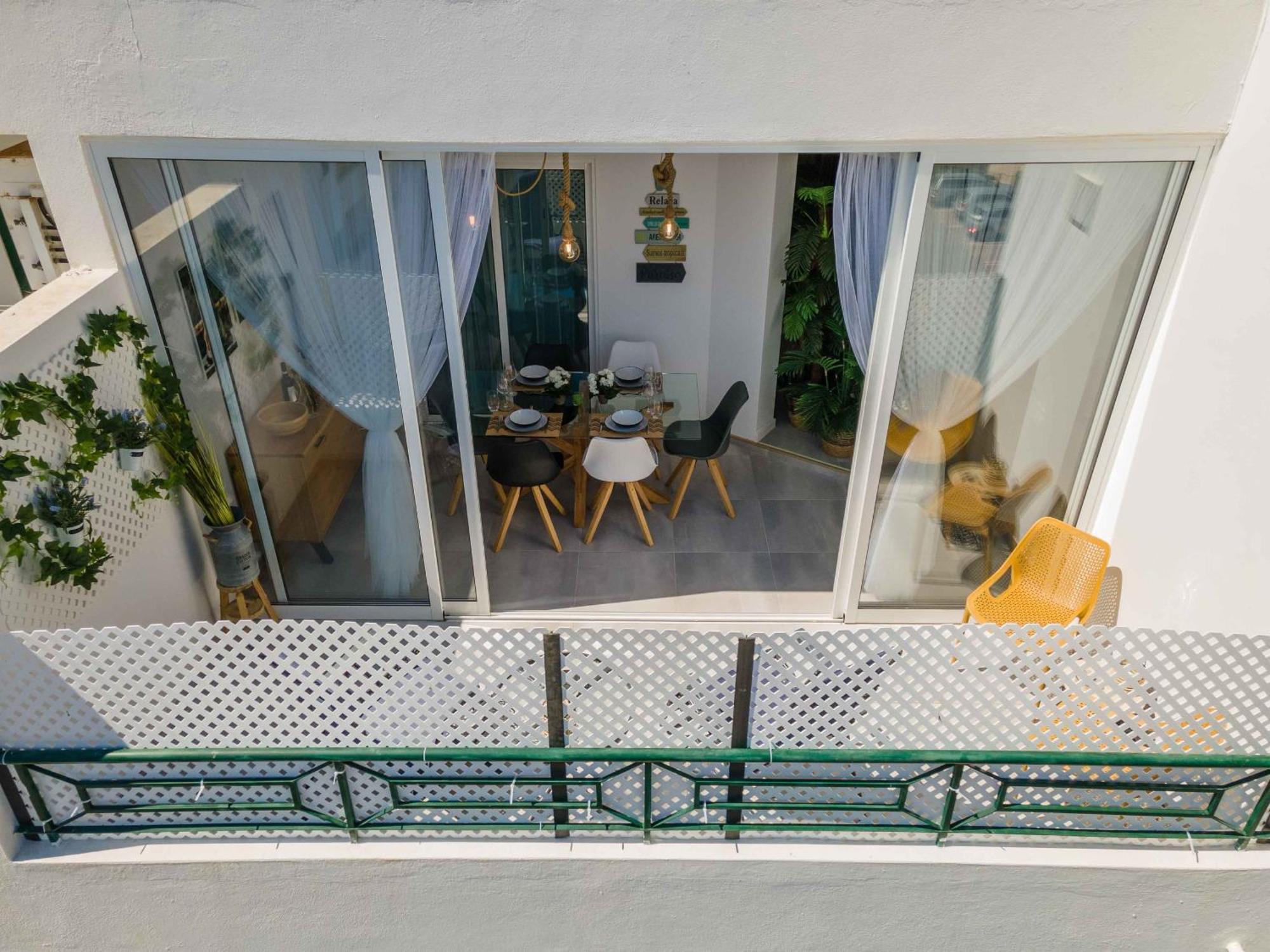Apartment Salgados 2-bedroom - 900m From The - Wifi