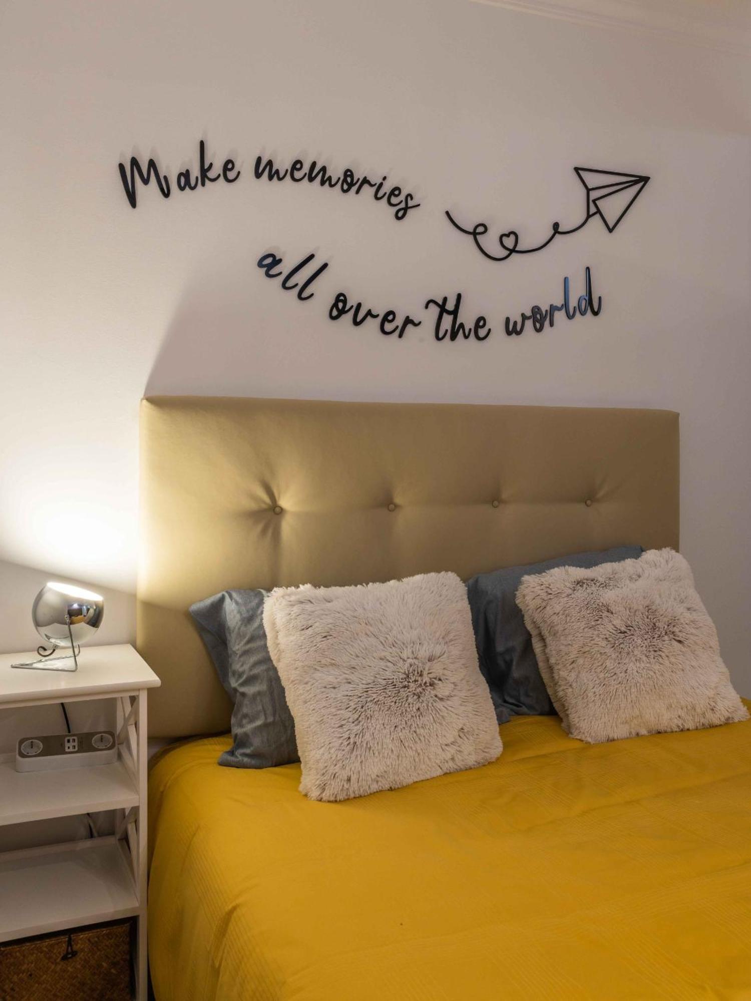 Salgados 2-bedroom - 900m From The - Wifi *