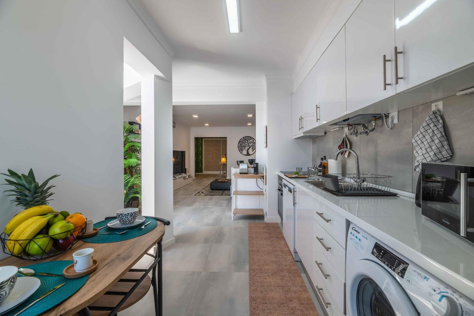 Apartment Salgados 2-bedroom - 900m From The - Wifi