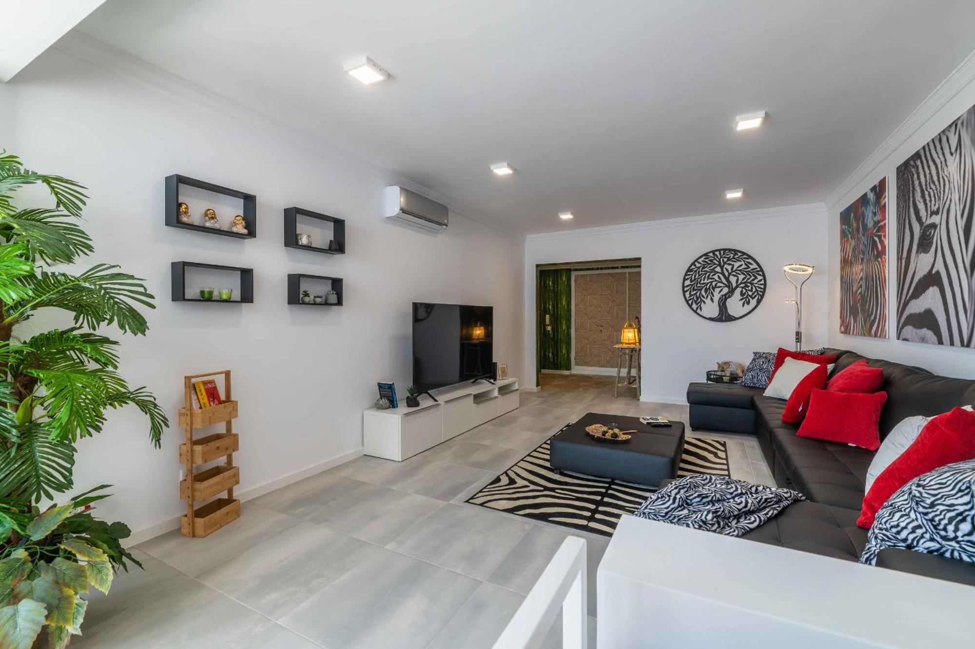 Salgados 2-bedroom - 900m From The - Wifi Apartamento